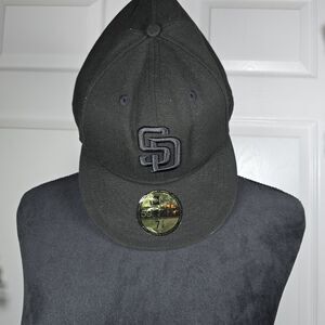 New Era 59FIFTY San Diego Padres Fitted Cap Black MLB Baseball Hat